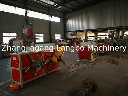 trường hợp công ty mới nhất về Dây chuyền sản xuất thanh chắn nước PVC