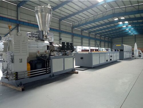 trường hợp công ty mới nhất về Engineered for the Desert: Delivering a WPC Outdoor Decking Extrusion Line to Egypt