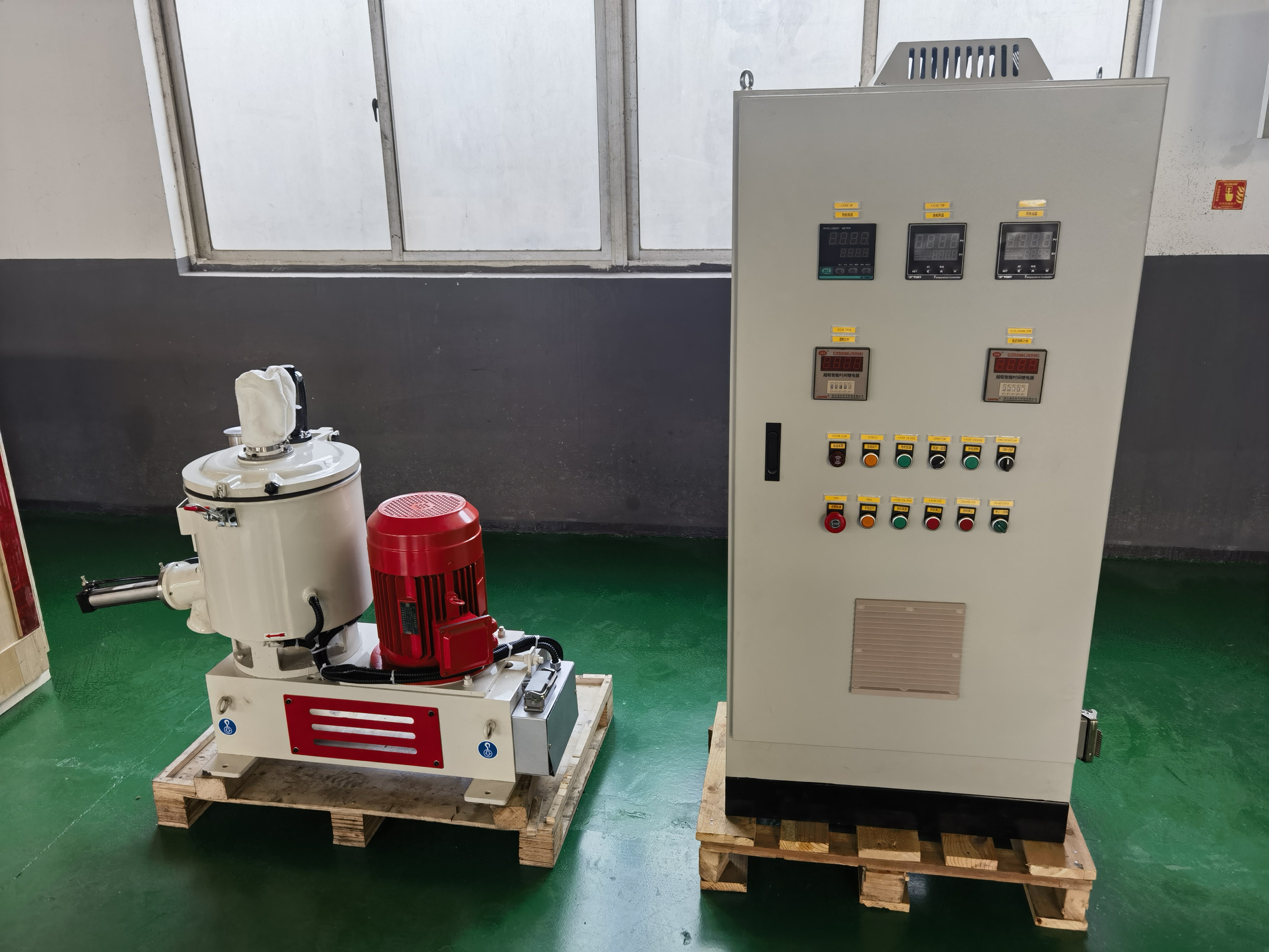 trường hợp công ty mới nhất về Nghiên cứu điển hình: Máy trộn 20L để chuẩn bị vật liệu trong phòng thí nghiệm