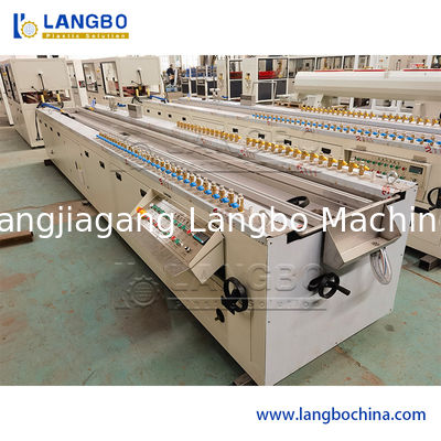 chất lượng  150KG/H PVC Profile Extrusion Line With Plc Touch Screen Control Energy Saving Nhà máy