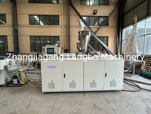 Dây chuyền ép đùn ống nhựa PVC làm mát bằng không khí với tỷ lệ 30:1 L/D và công suất động cơ 37KW