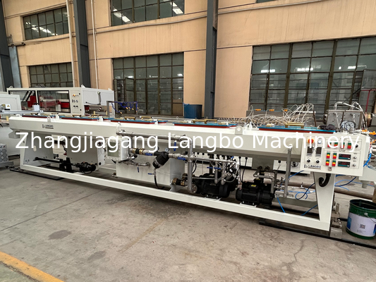Dây chuyền ép đùn ống nhựa PVC làm mát bằng không khí với tỷ lệ 30:1 L/D và công suất động cơ 37KW