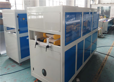 Dây chuyền đùn tấm tường PVC hiệu quả cao Điều khiển tự động Kích thước hồ sơ 300MM