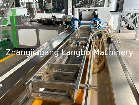 Co Dòng xát Wpc ngoài trời với 3D Embossing