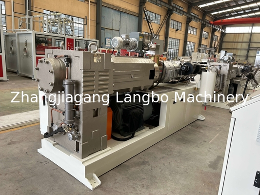 80/173 Dây chuyền ép đùn ống nhựa PVC trục vít đôi hình nón với công suất 600kg / H