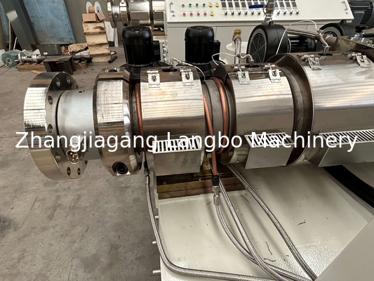 80/173 Dây chuyền ép đùn ống nhựa PVC trục vít đôi hình nón với công suất 600kg / H