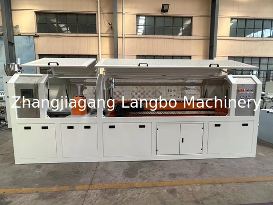 Khả năng tương thích khuôn đa kích cỡ PVC Profile Board Extruder PC Hollow Sheet Extrusion Making Machine