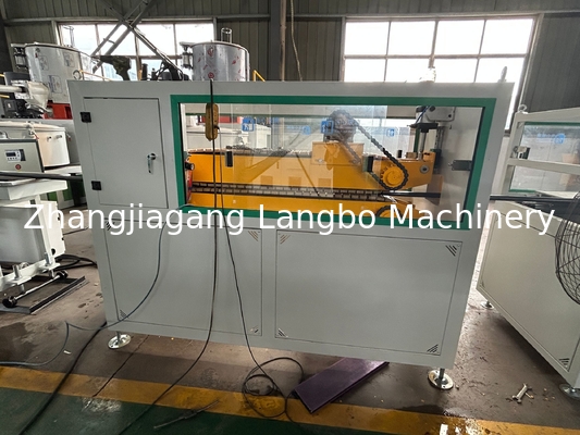 Động cơ năng lượng 55KW PVC Profile Extruder cho Profile Extrusion mượt mà chính xác
