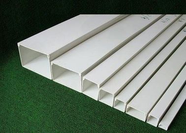 Giấy chứng nhận CE Dây chuyền ép đùn hồ sơ PVC với Máy đùn trục vít đôi hình nón Công suất động cơ 37KW