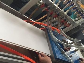 Máy chế tạo tấm tường PVC nhân tạo