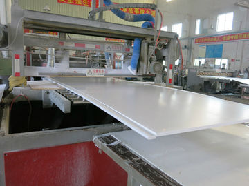 350KG / H Hệ thống đẩy hồ sơ PVC với công nghệ điều khiển thông minh