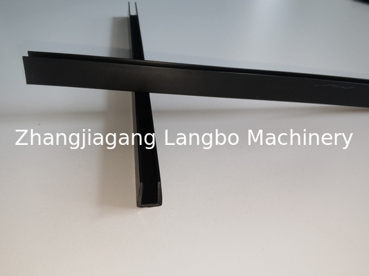 Máy làm hồ sơ thẻ PVC bán lẻ với thiết kế vít có thể tùy chỉnh Twin Screw And Barrel