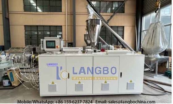 50-200mm PVC-U đường ống ép với 80/156 55kw hộp số tích hợp và động cơ