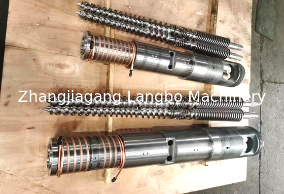 Máy đẩy ống dẫn PVC cao tốc độ tiên tiến cho dây chuyền sản xuất UPVC và CPVC Máy chế tạo vít song song đôi