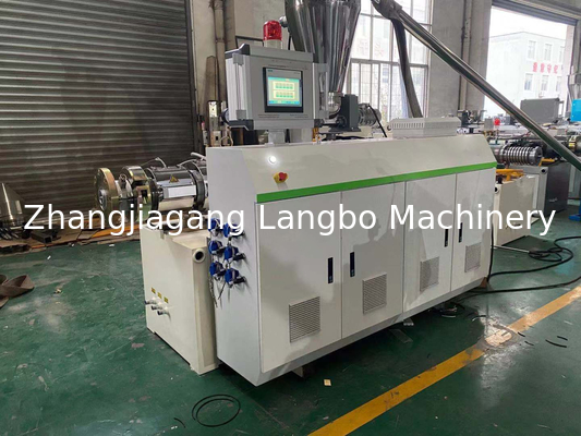 Máy làm ống thoát nước PVC hoàn toàn tự động Vòng vít đường kính 65/132 Đối với các dự án quy mô lớn