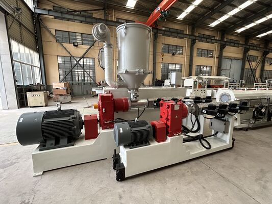 Máy ép ống ống vườn ống PE với động cơ