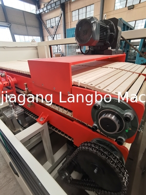 PVC Windows Profile Extrusion Line Making Machine Extruding Machine 1200mm PVC Ceiling Panel Production Line với máy xử lý tự động