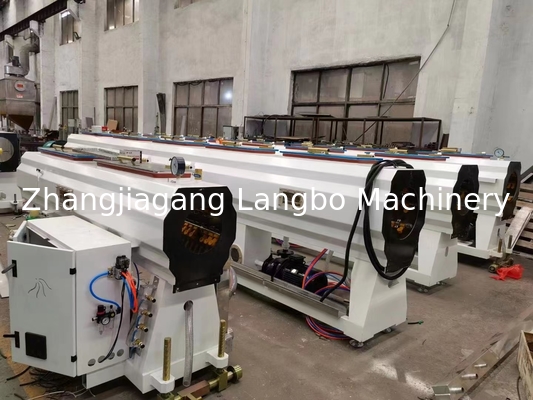 Đường dây sản xuất máy làm ống PVC bằng nhựa điện / Đường dây đẩy ống dẫn PVC