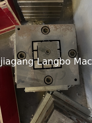 PVC WPC PE Panel Ceiling Profile Decking Production Extrusion Extruding Line (Đường dây sản xuất ép ép ép PVC WPC PE)