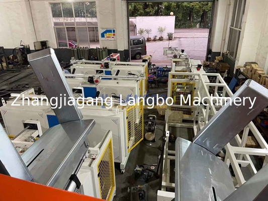 Khách hàng yêu cầu điện áp PE máy cuộn dây ống nước tự động với phạm vi cuộn 1600-3200mm