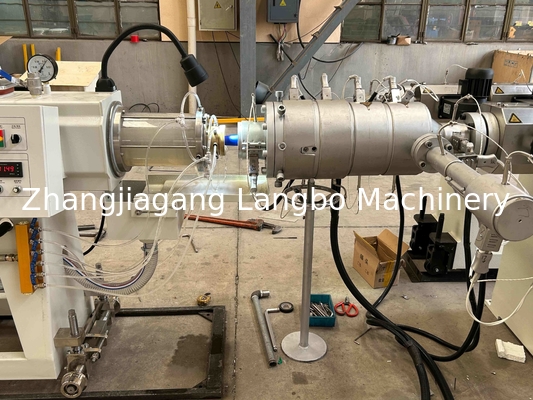 Dây chuyền đùn máy làm ống PPR cho đường ống cấp thoát nước trong tòa nhà
