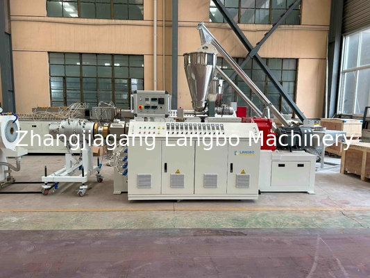 Máy sản xuất ống mềm PVC sợi bện dùng trong vườn