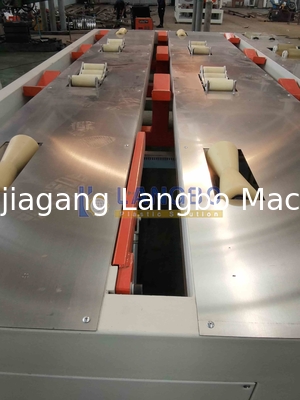 Dây chuyền sản xuất ống dẫn điện nước bằng nhựa PVC CPVC UPVC với máy đùn, máy kéo và máy cắt