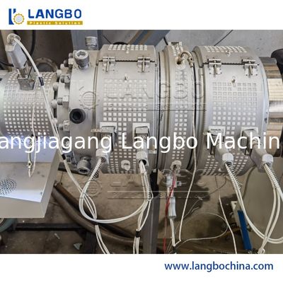 Máy sản xuất ống nước PVC Máy ép ống với hệ thống điều khiển tự động