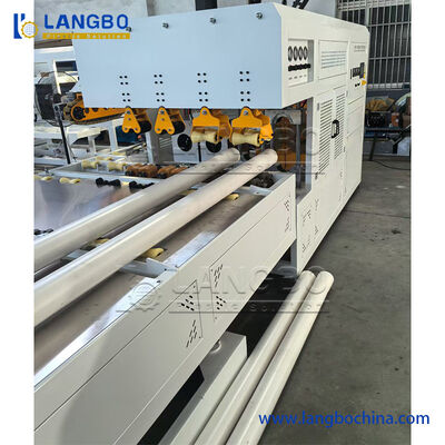 Máy uốn ống nhựa PVC tự động Ổ cắm ống nhựa 800kg / H