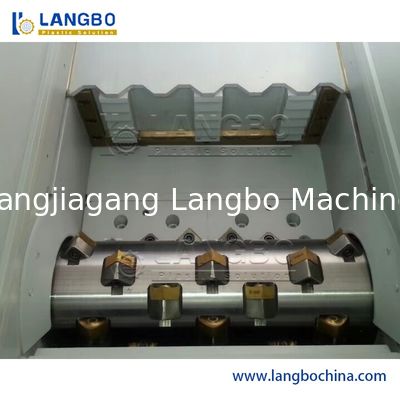 Động vật nuôi/PP/PE/Phim nông nghiệp/Gỗ dệt/Nylon/Bottle Flakes/Pipes Shredder Crusher Máy tái chế nhựa
