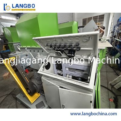 Máy băm nhựa trục đơn cho chất thải nhựa, pallet gỗ, ống HDPE, vải, màng, máy nghiền tái chế