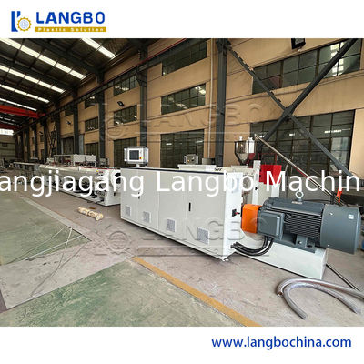 Dây chuyền ép đùn ống nhựa tiết kiệm năng lượng, Máy đùn trục vít đôi điều kiện mới