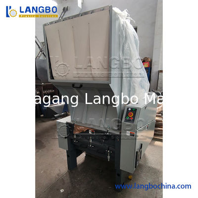 Máy nghiền nhựa cho PVC PE Ống lốp ống Thang pallet vật nuôi PVC PC EVA ABS Vật liệu hàng ngày nghiền nghiền máy nghiền