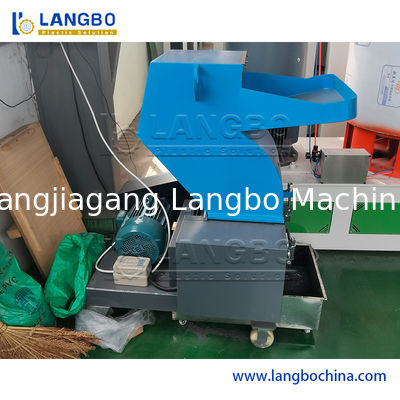 Các loại chất thải công nghiệp vật nuôi chai Shredder / máy nghiền nát chai nhựa sản xuất dây chuyền