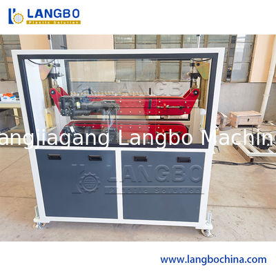 Dây chuyền đùn hồ sơ PVC đầu ra cao 300MM Kích thước hồ sơ 250KG / H Công suất