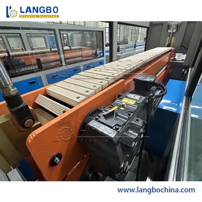 Dây chuyền đùn tấm trang trí rãnh PVC | Máy kéo ổn định & Máy cắt chính xác