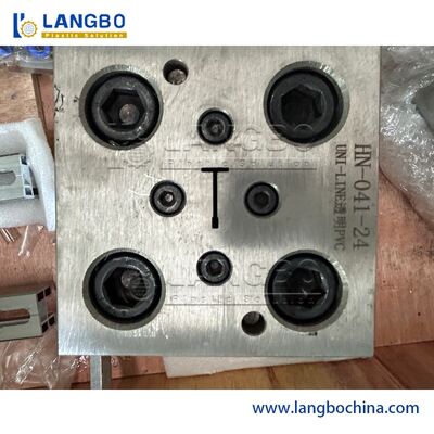 Động cơ năng lượng 55KW PVC Profile Extruder cho Profile Extrusion mượt mà chính xác