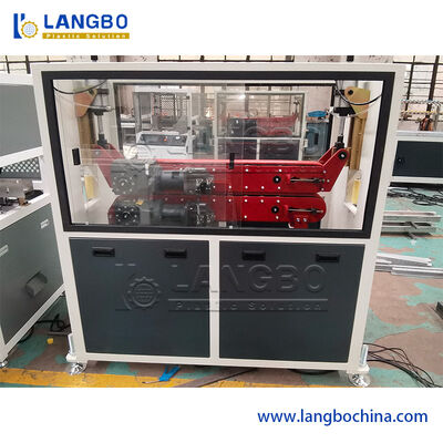 Động cơ năng lượng 55KW PVC Profile Extruder cho Profile Extrusion mượt mà chính xác