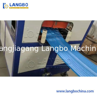 Dây chuyền sản xuất máy đùn ép thanh nhựa chống thấm nước giá xuất xưởng