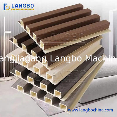 Tấm PVC có rãnh với lớp bảo vệ vật liệu thân thiện