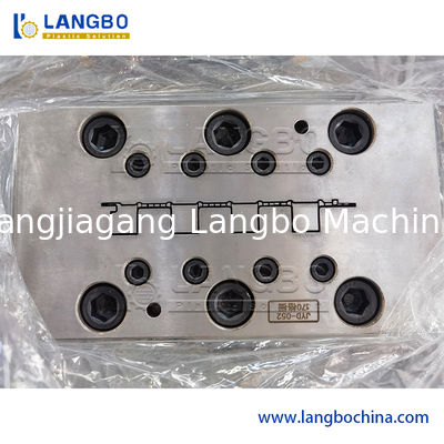 Tấm PVC có rãnh với lớp bảo vệ vật liệu thân thiện