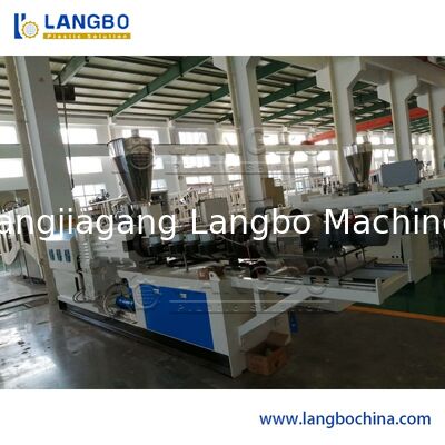 PP Pelletizing Single Screw Extruder Tiêu thụ điện năng thấp hơn Dung lượng cao