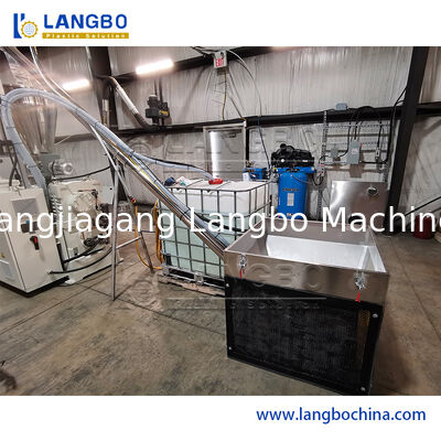 Máy đùn trục vít đôi hình nón 55/110 Dây chuyền đùn hồ sơ PVC để làm máng cáp 1180mm với công suất động cơ 22KW