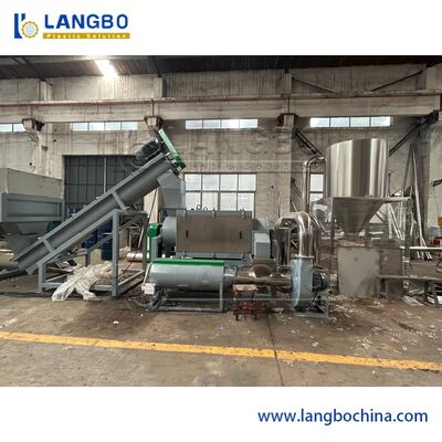 Dây chuyền tái chế PET công suất 300-5000kg/H với kích thước mảnh 14mm và điện áp 380V để tái chế chai PET