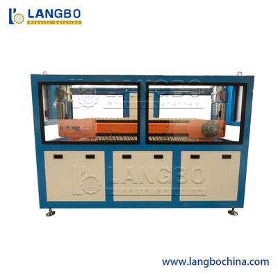 Hiệu suất chống ăn mòn bề mặt mịn 2mm PVC đồ nội thất ván ván ván dây chuyền sản xuất