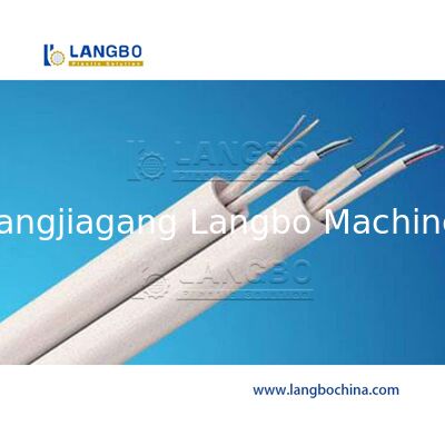 Đường xát ống PVC với máy bấm để sản xuất ống