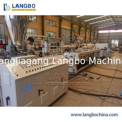 Dây chuyền ép đùn ống nhựa tiết kiệm năng lượng, Máy đùn trục vít đôi điều kiện mới