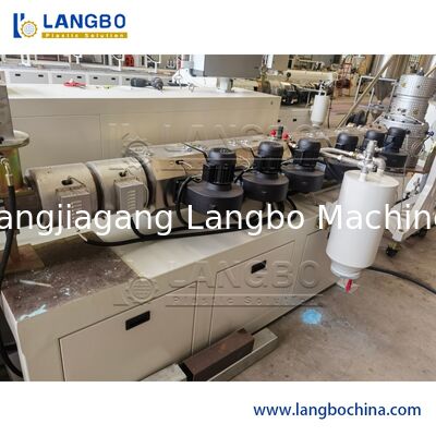 Ống nhựa PVC / PU Ống đơn trục vít Đầu ra cao 15 - 200mm Đường kính vít