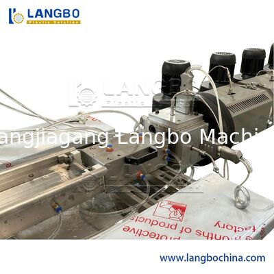 Máy tạo hồ sơ PVC Máy đè đè PVC Giá nhựa