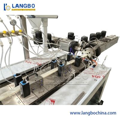 Máy sản xuất hồ sơ thẻ giá PVC siêu thị/ Máy đẩy hồ sơ nhãn giá PVC